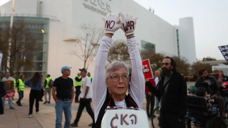 In Tel Aviv hat eine israelische Gruppe eine Anti-Kriegs-Demonstration organisiert